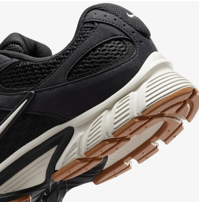 Outlet Кросівки чоловічі Nike V5 Rnr II6292-004_image_3
