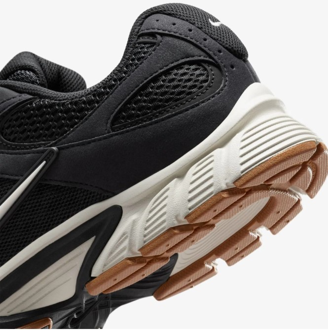 Outlet Кросівки чоловічі Nike V5 Rnr II6292-004_image_6