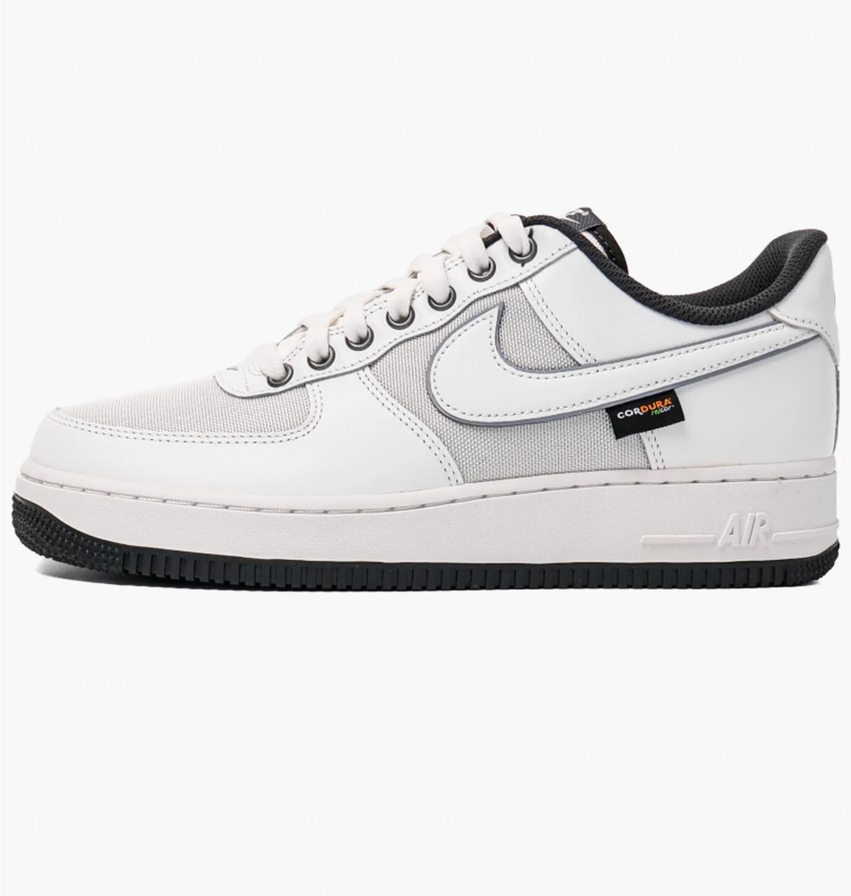 Outlet Кросівки чоловічі Nike Air Force 1 07 Lv8 IM6001-121
