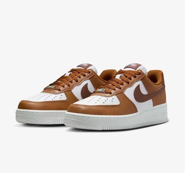 Outlet Кросівки жіночі Nike Air Force 1 07 IM6364-200_image_4