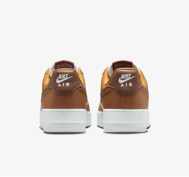 Outlet Кросівки жіночі Nike Air Force 1 07 IM6364-200_image_8