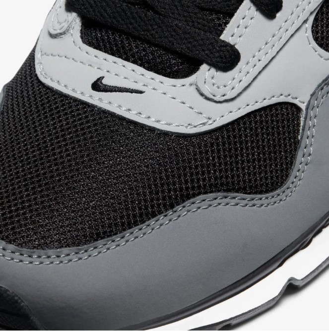 Outlet Чоловічі кросівки Nike Air Max Correlate 511416-011_image_5