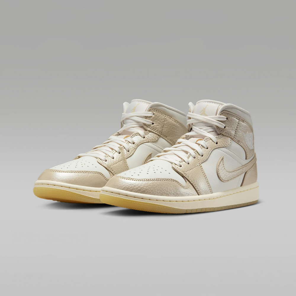 Outlet Кросівки жіночі Air Jordan 1 Mid Se HV5159-100_image_7