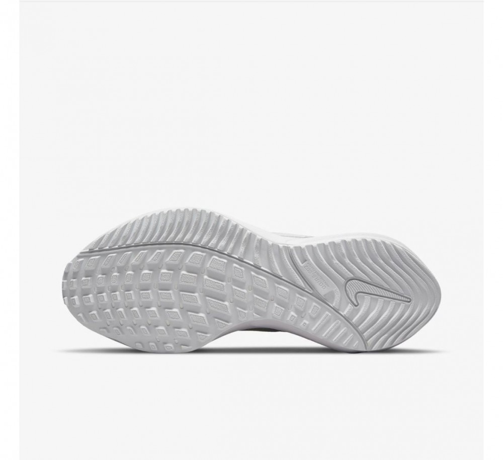 Outlet Кросівки жіночі Nike Air Zoom Vomero 16 DA7698-600_image_8