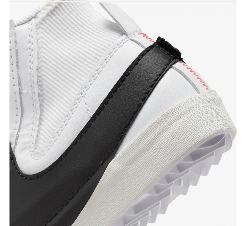 Outlet Жіночі кросівки Nike W Blazer Mid DQ1471-100_image_7