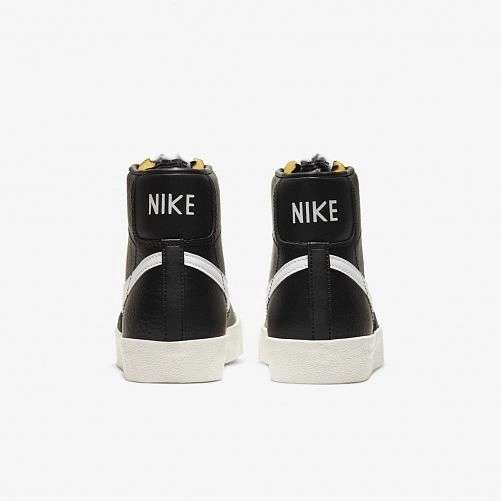 Outlet Чоловічі кросівки Nike Blazer Mid 77 Vintage Black BQ6806-002_image_7