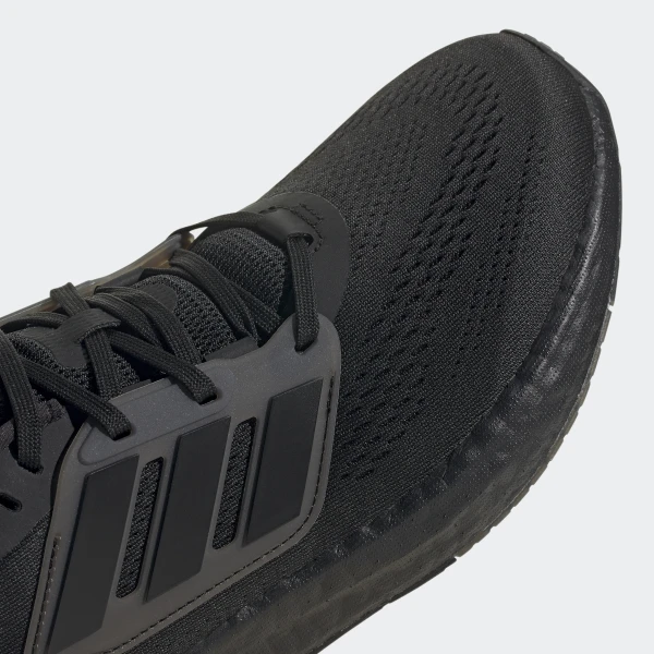 Outlet Кросівки для бігу Adidas Pureboost 22 GZ5173_image_4