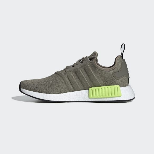 Outlet Чоловічі кросівки Adidas NMD_R1 BD7750