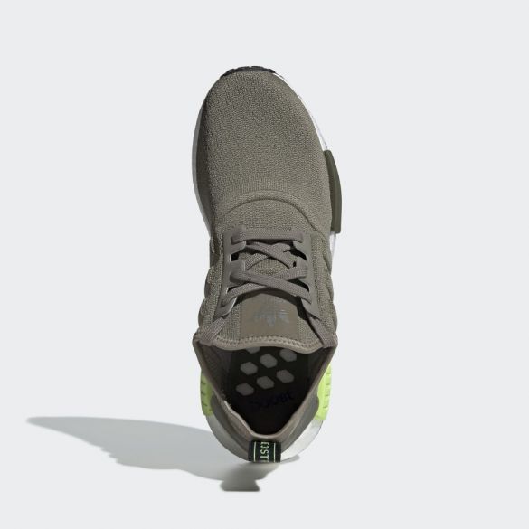 Outlet Чоловічі кросівки Adidas NMD_R1 BD7750_image_3