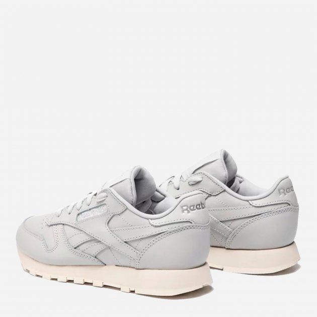 Outlet Жіночі кросівки Reebok Classic Leather DV3763
