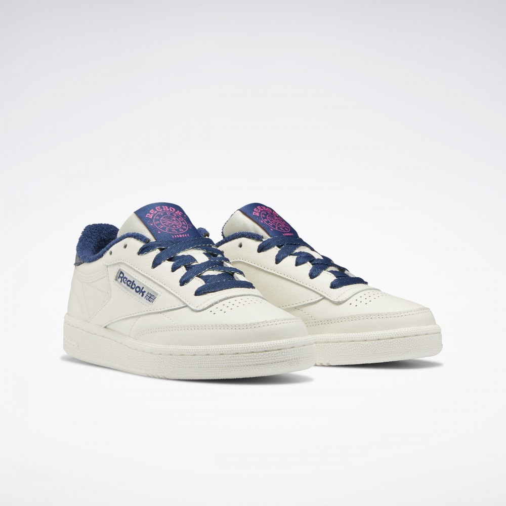 Outlet Жіночі кросівки Reebok Classic Leather GX1129_image_7