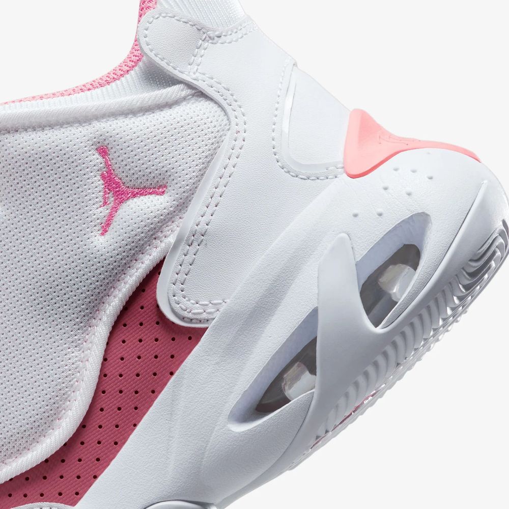 Outlet Женские кроссовки Jordan Max Aura 4 DQ8404-116_image_4