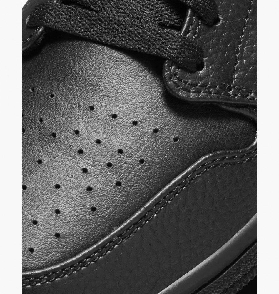 Outlet Кросівки чоловічі Air Jordan 1 Mid Triple 554724-091_image_8