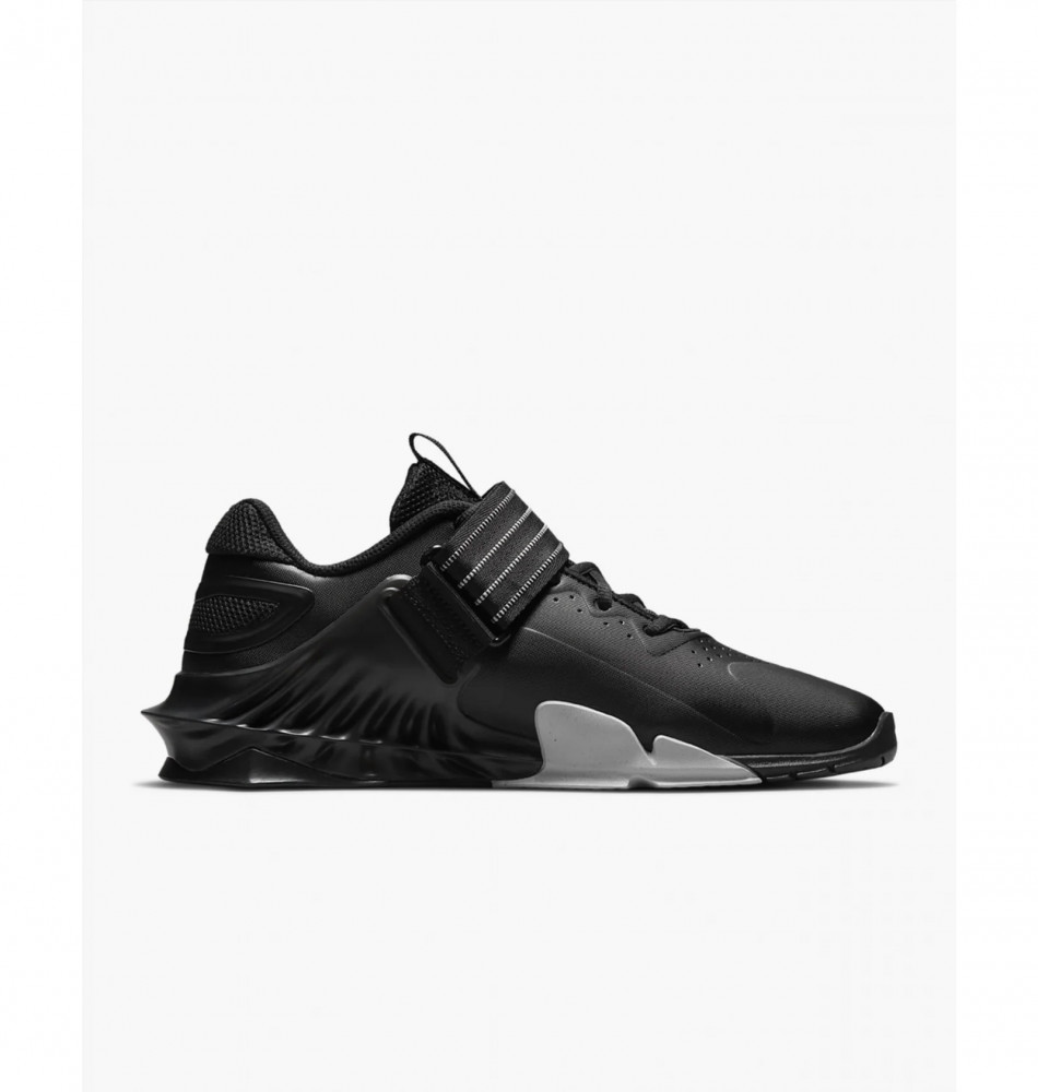 Outlet Чоловічі штангетки Nike Savaleos CV5708-010
