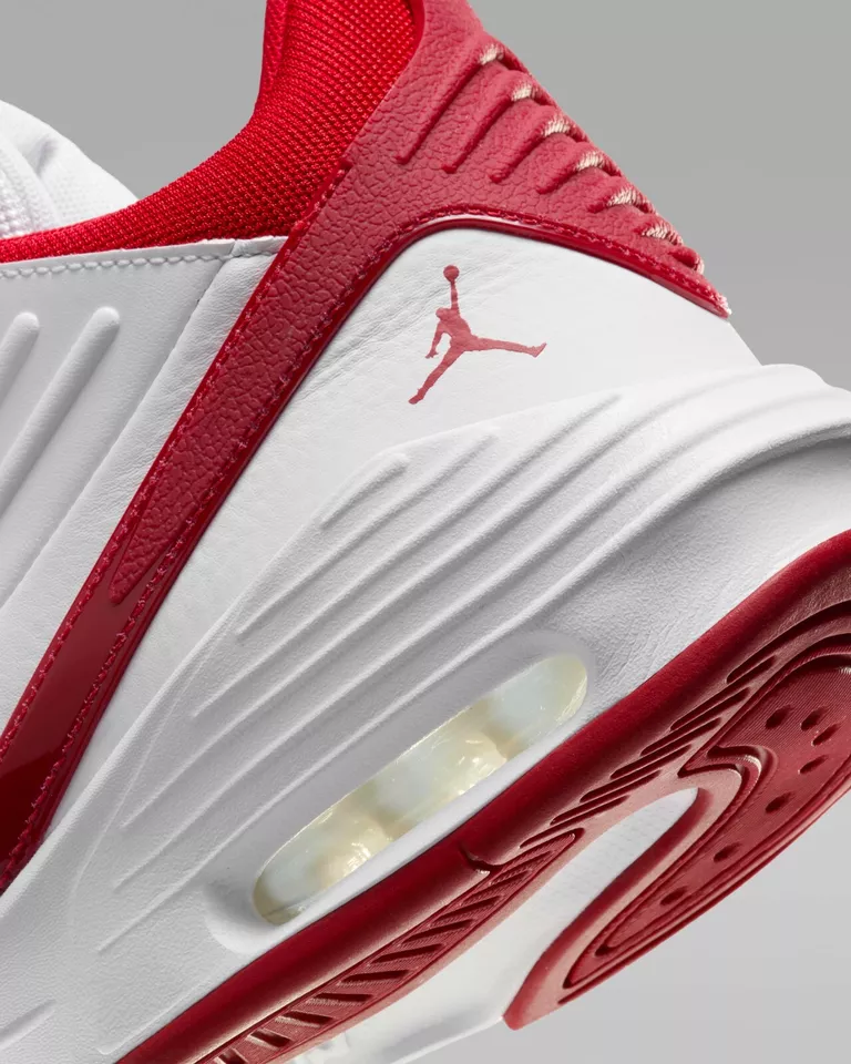 Outlet Чоловічі кросівки Nike Jordan Max Aura 5 DZ4353-106_image_5