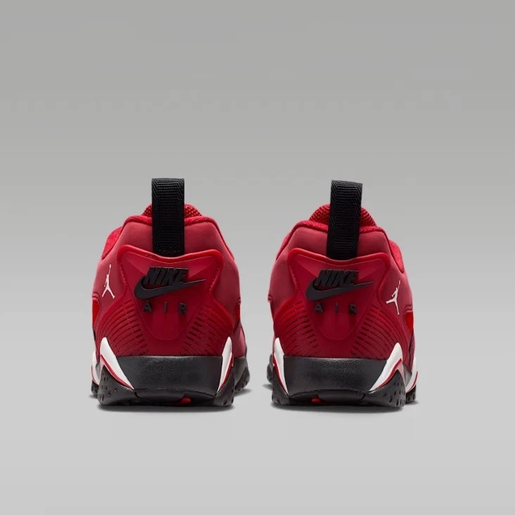 Outlet Чоловічі кросівки Nike Air Jordan MVP 92 HQ3950-600_image_3