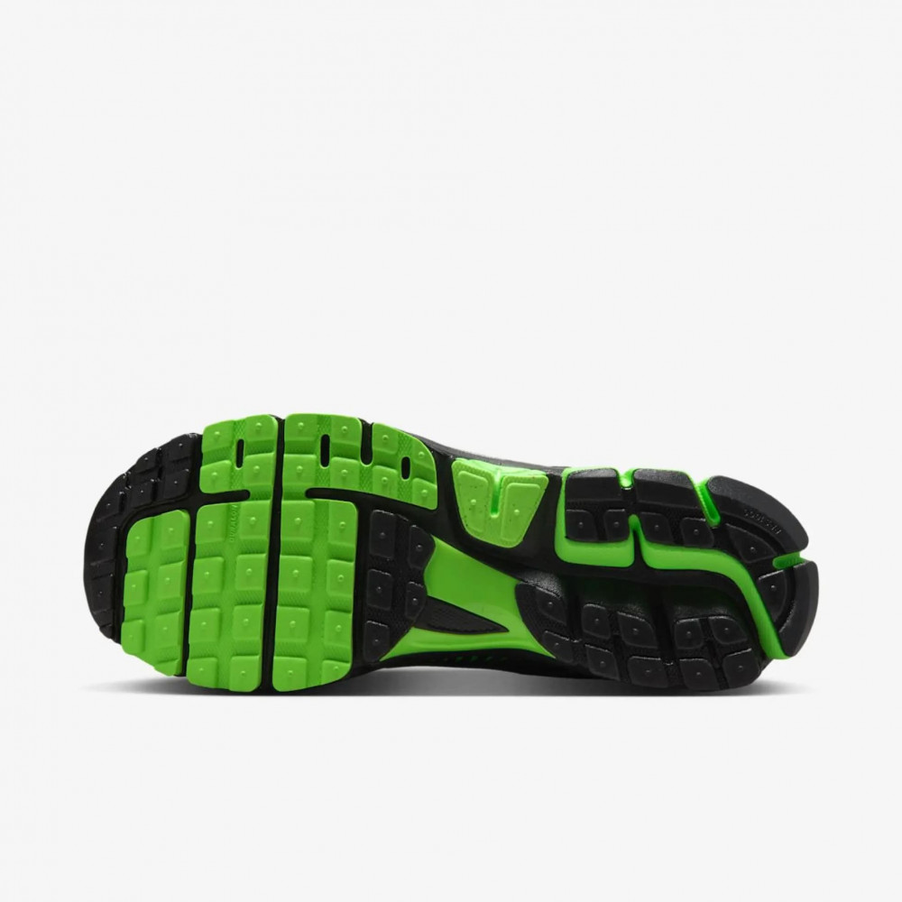 Outlet Кросівки Nike Zoom Vomero 5 IB2988-001_image_5