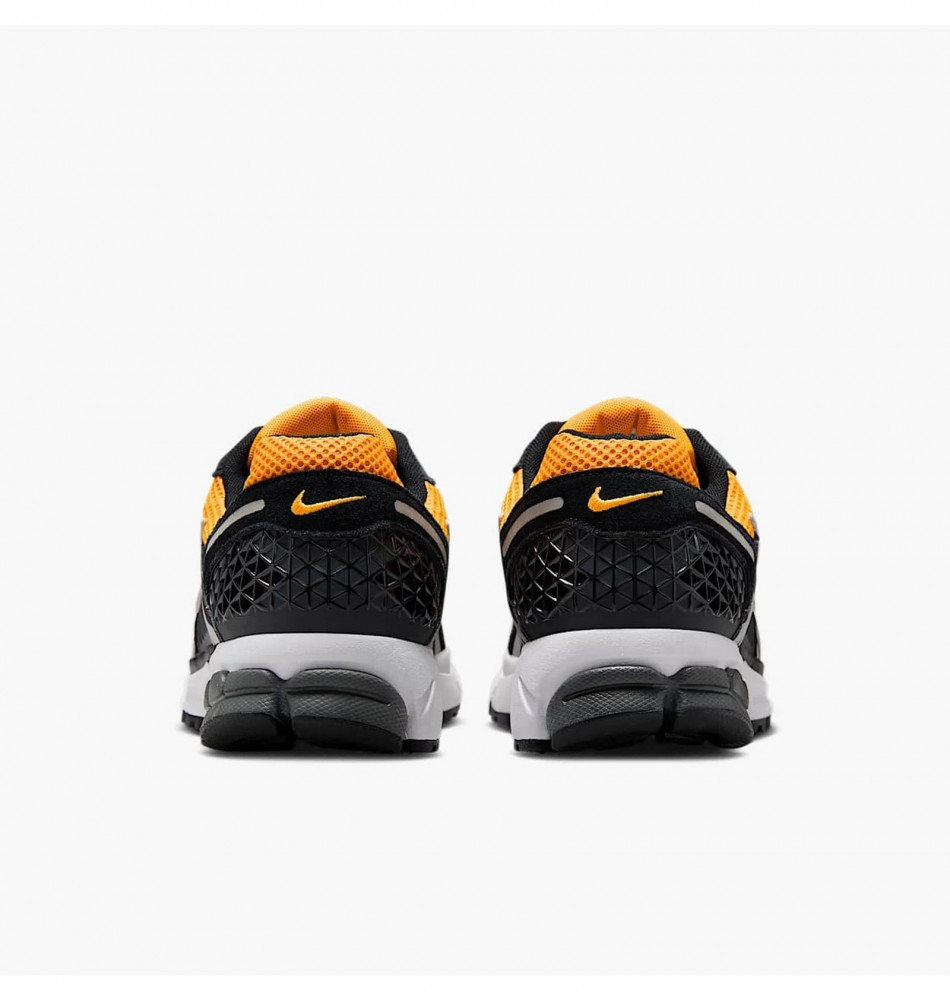 Outlet Кросівки чоловічі Nike Zoom Vomero 5 IF6211-700_image_9