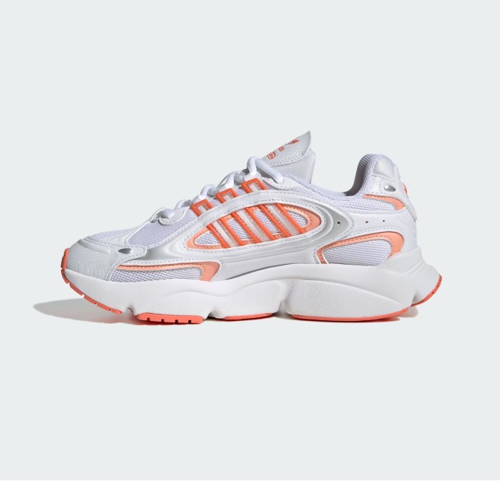 Outlet Жіночі кросівки Adidas Ozmillen JH5642