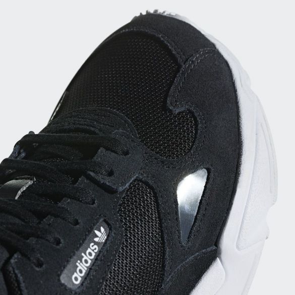 Outlet Женские кроссовки Adidas Falcon B28129_image_9