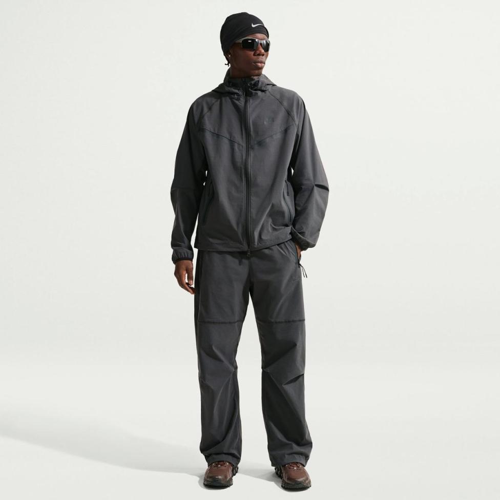 Outlet Чоловічі брюки NIKE M NK DF TCH WVN PANT IU6966-060_image_4
