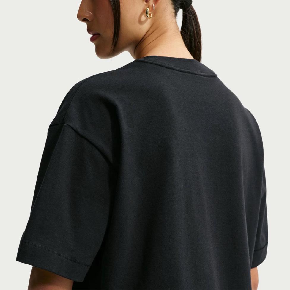Outlet Жіноча футболка NIKE W NSW NK LUXE BXY TEE FA26 IO7462-010