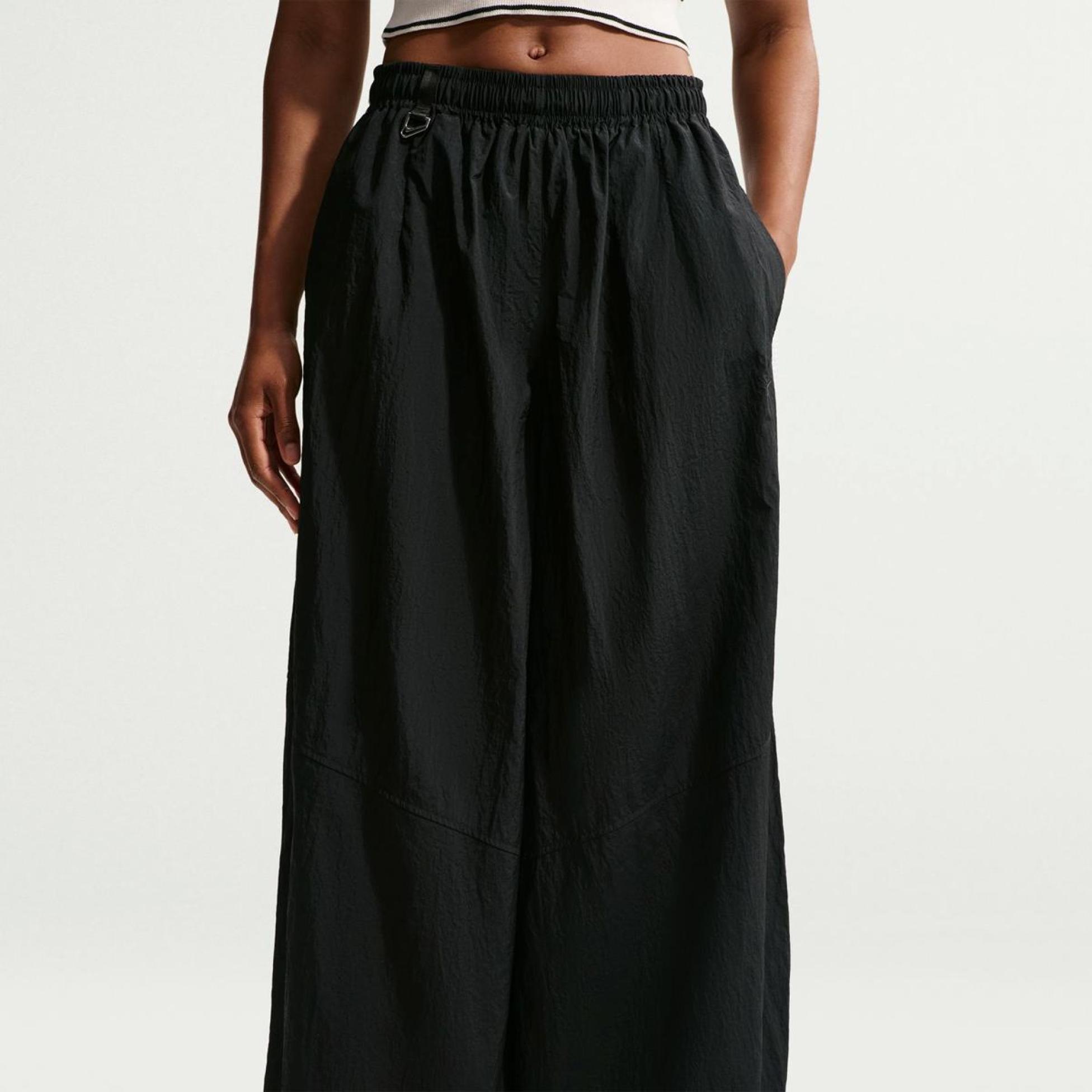 Outlet Жіночі брюки NIKE W NK BALLOON TRACK PANT IM8167-010