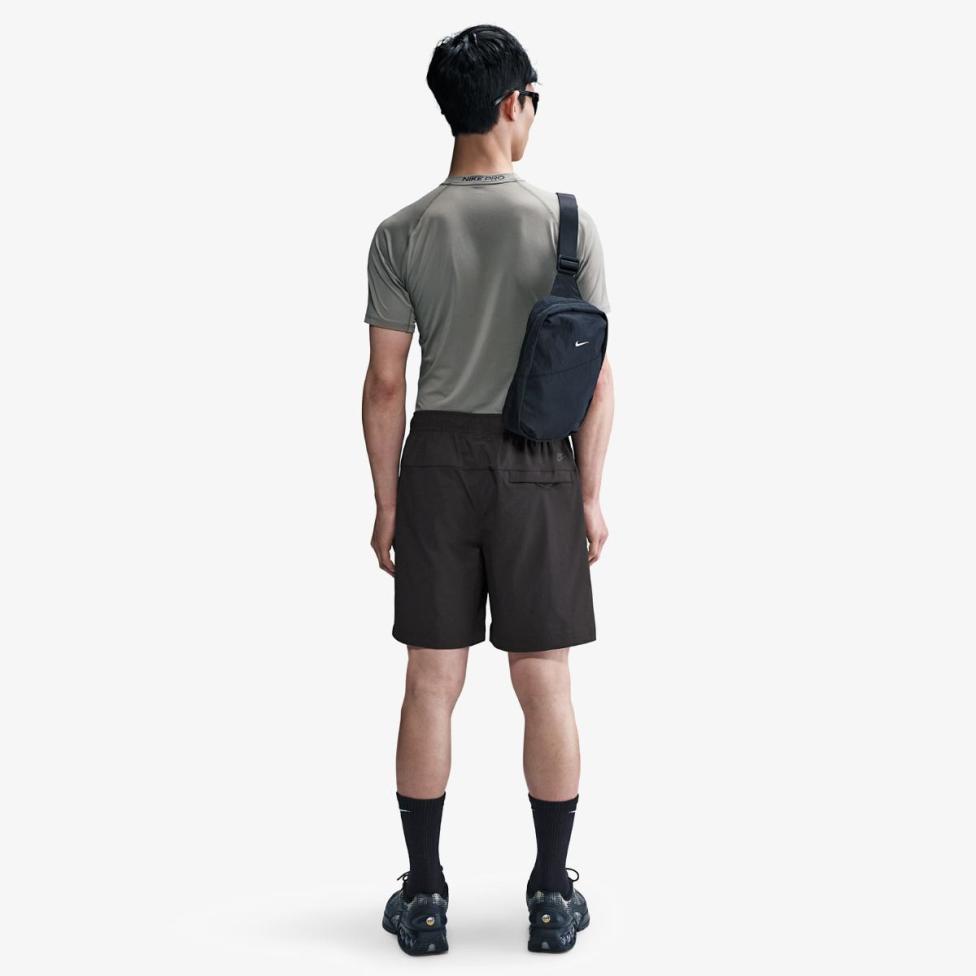 Outlet Чоловічі шорти NIKE M NK TECH GX WOVEN SHORT HJ0679-010