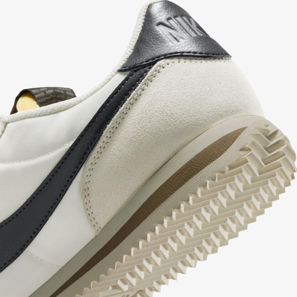Outlet Жіночі кросівки NIKE WMNS CORTEZ IU7556-030_image_8