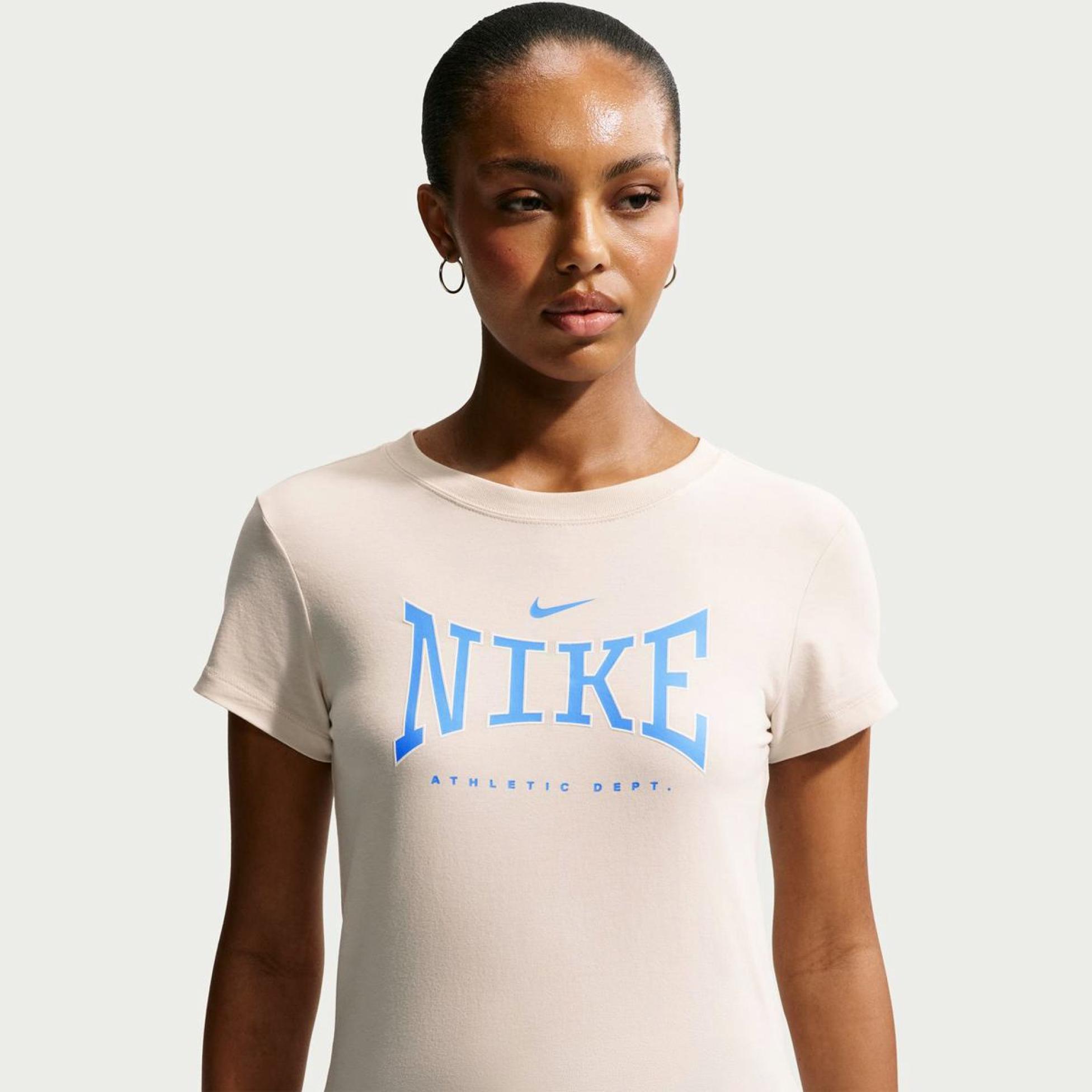 Outlet Жіноча футболка NIKE W NSW MOD CROP ATH LEAGUE TEE IR8967-104