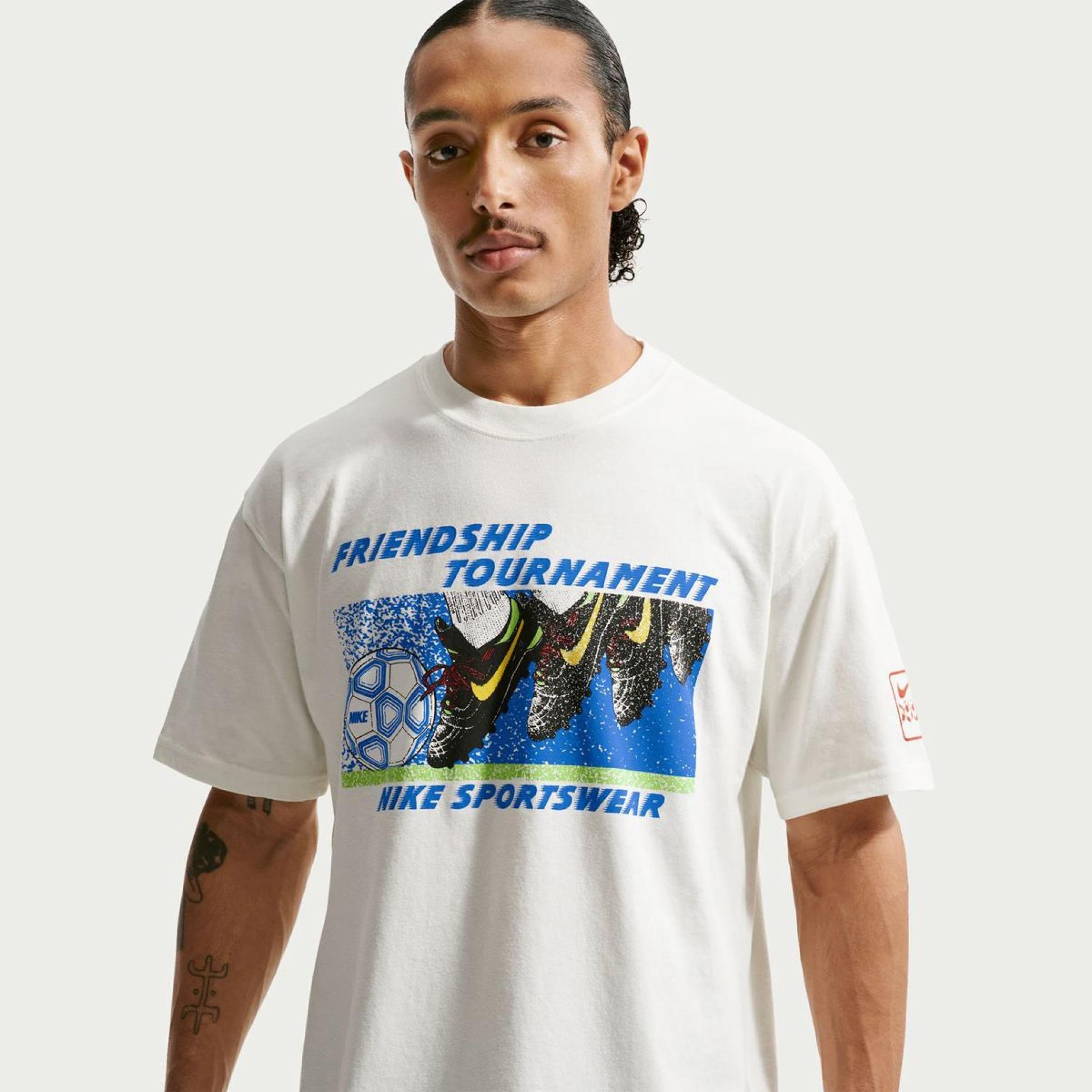 Outlet Чоловіча футболка NIKE M NSW TEE LSE CELEB FB 2 IR5773-133