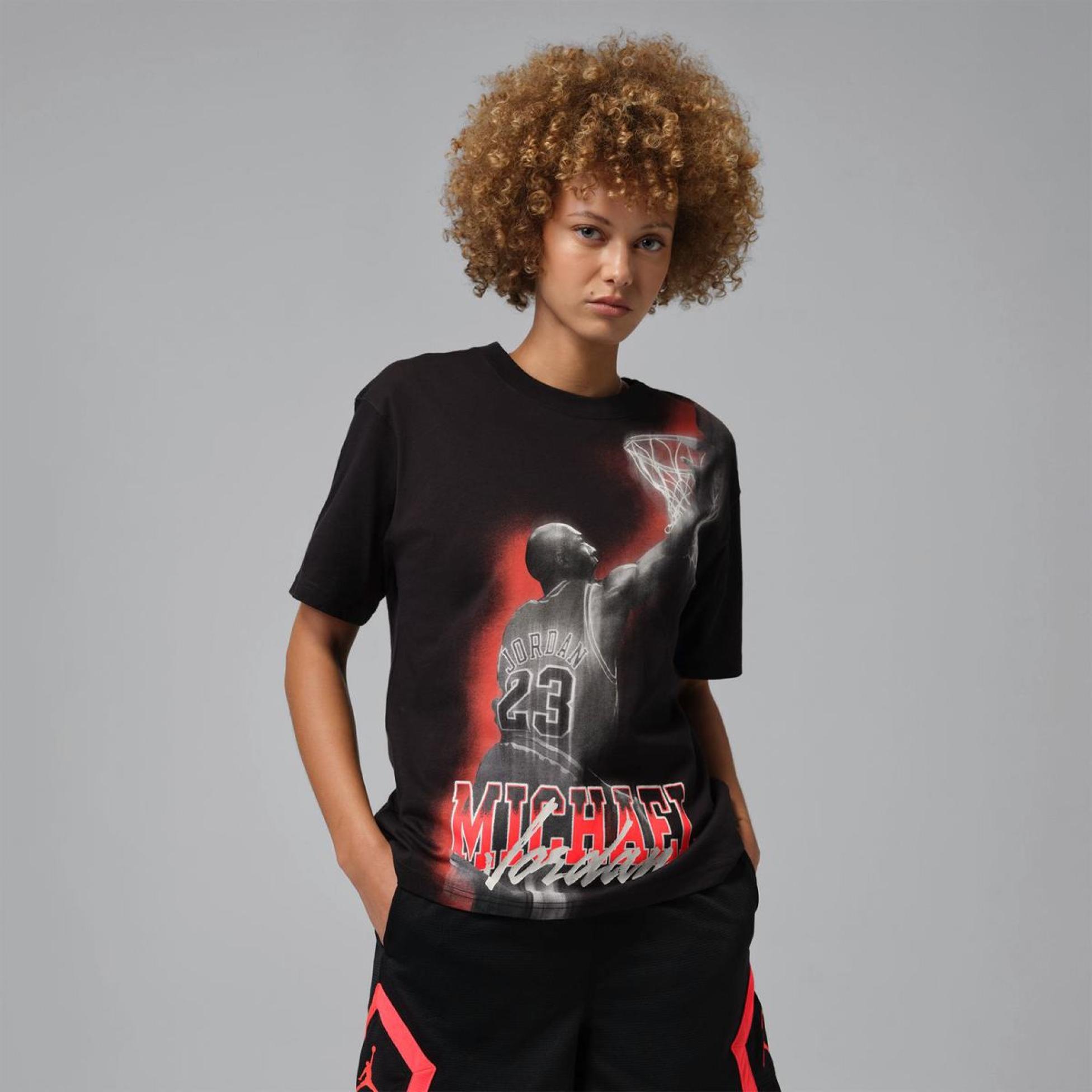 Outlet Жіноча футболка NIKE W J SPT DF SS GFX TEE HTG IO8722-010