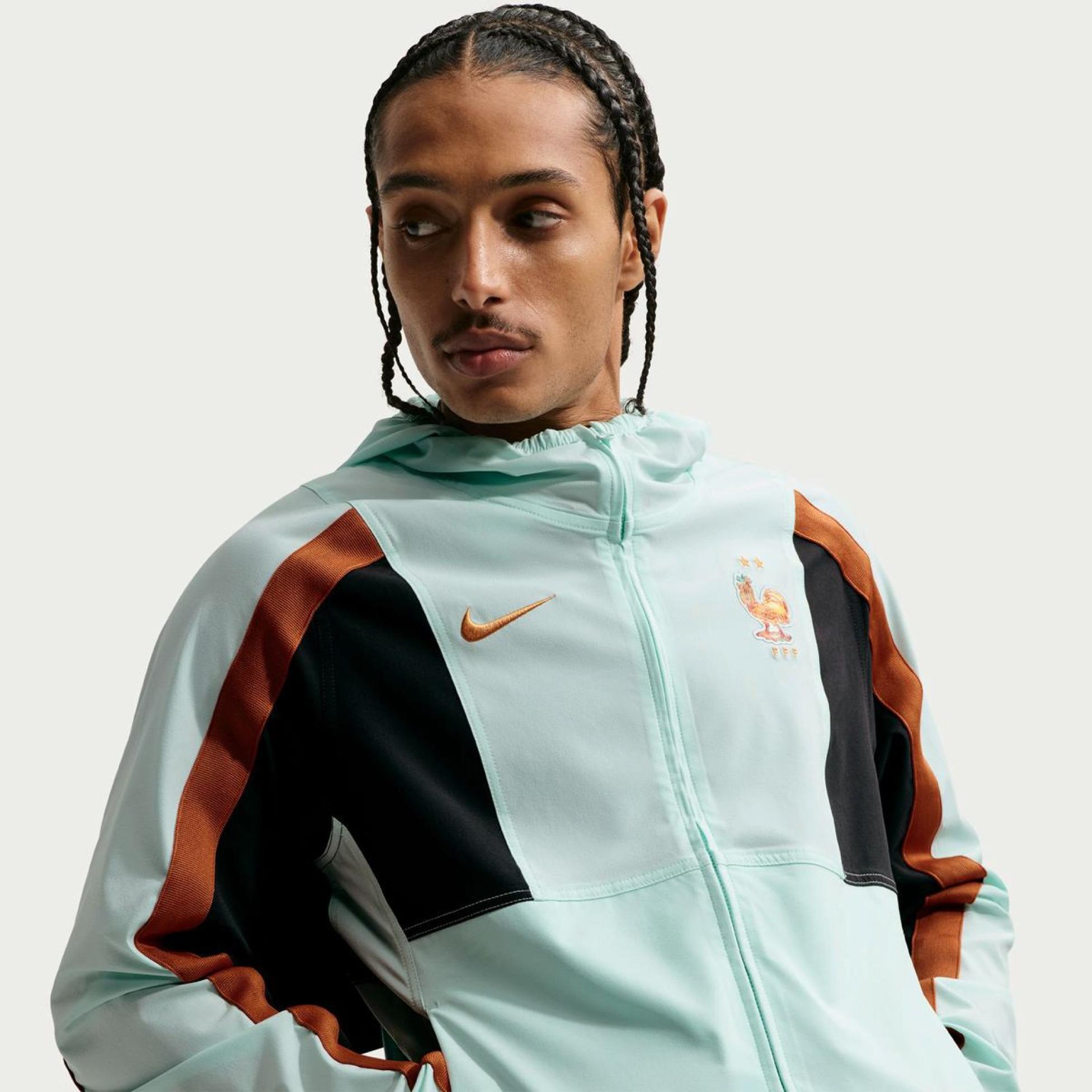 Outlet Чоловіча вiтровка NIKE FFF M NK DF ENERGY JKT W IH1875-393