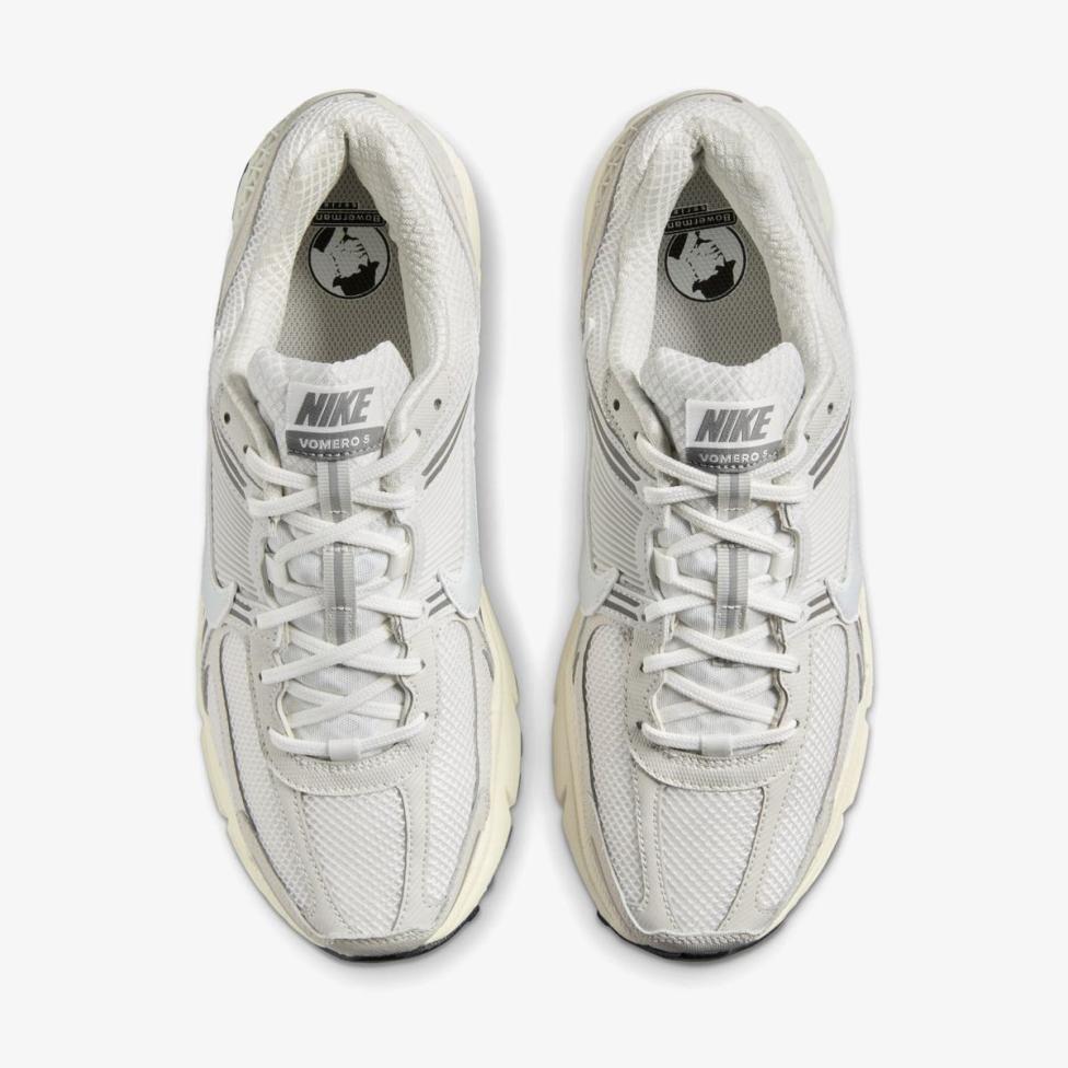 Outlet Мужские кроссовки NIKE ZOOM VOMERO 5 HF0731-007_image_4