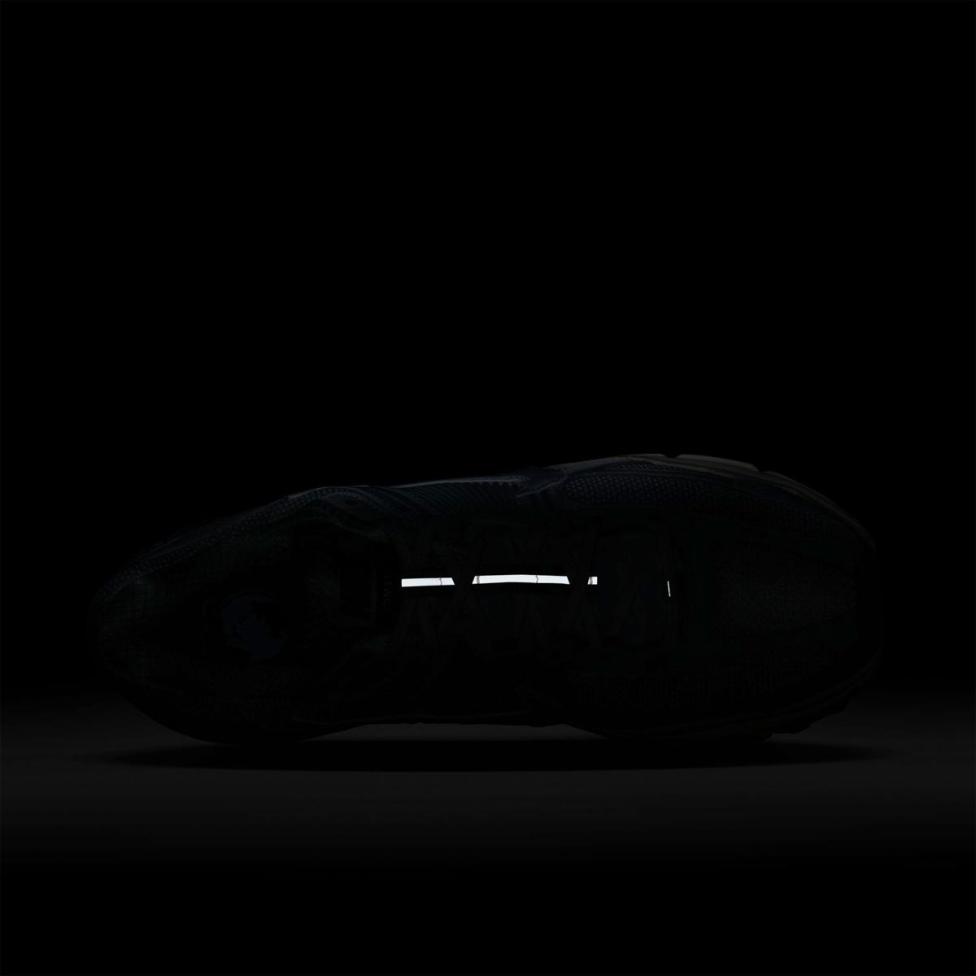 Outlet Мужские кроссовки NIKE ZOOM VOMERO 5 HF0731-007_image_11