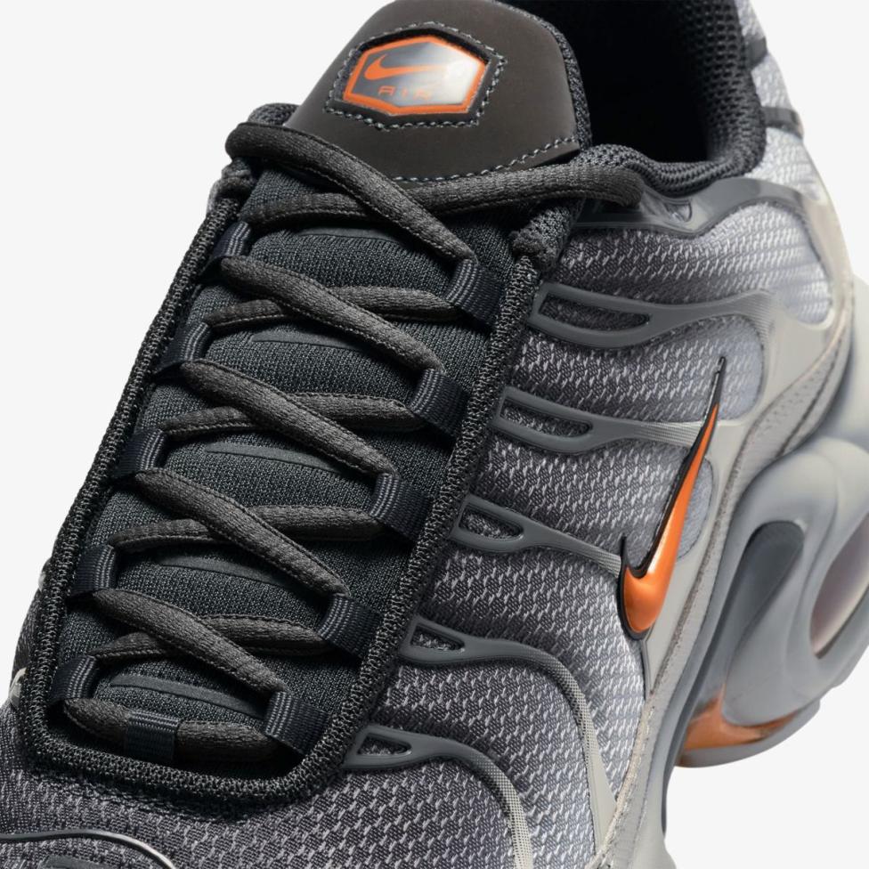 Outlet Чоловічі кросівки NIKE AIR MAX PLUS DM0032-037_image_7