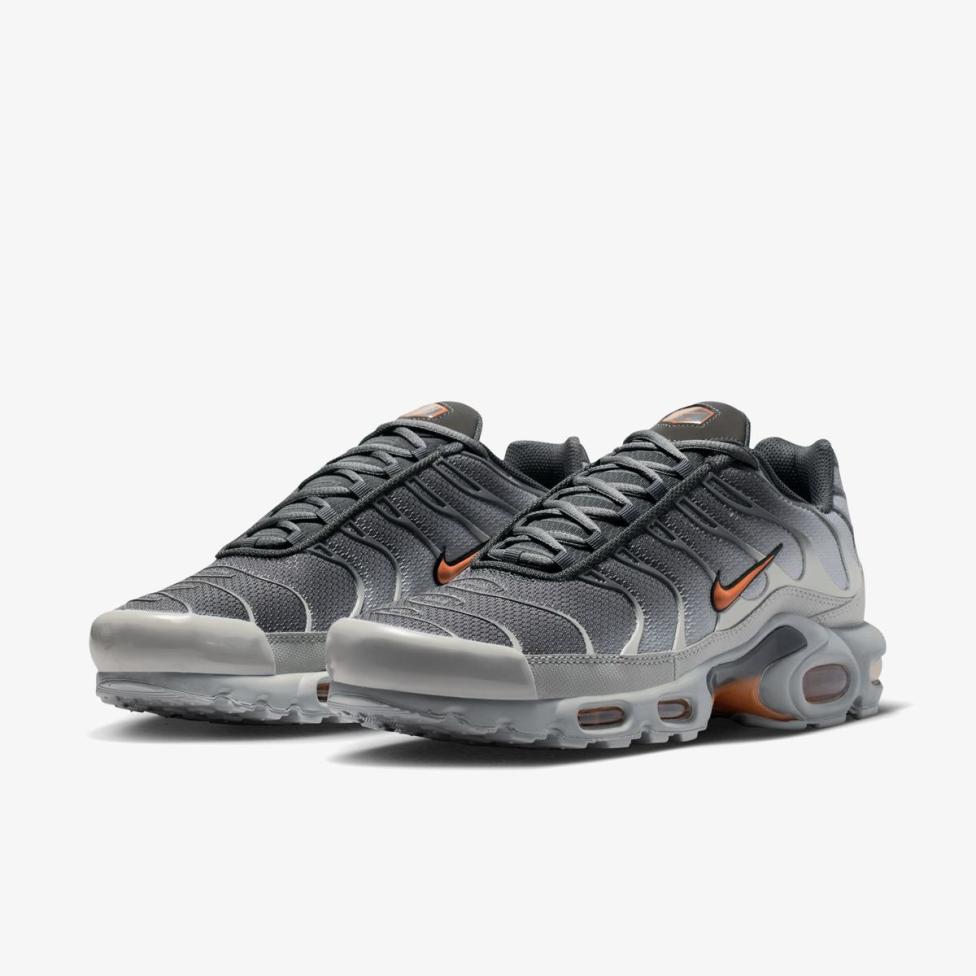 Outlet Чоловічі кросівки NIKE AIR MAX PLUS DM0032-037_image_5