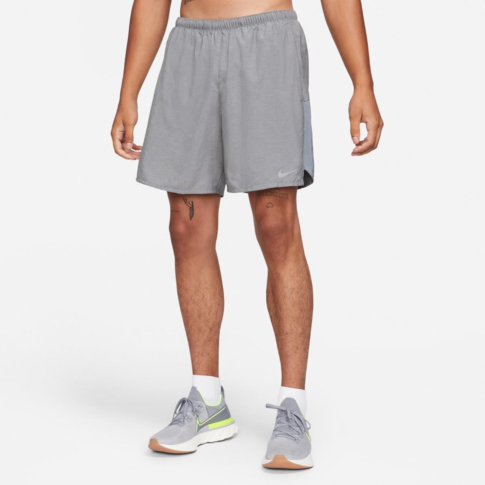 Outlet Чоловічі шорти NIKE M NK DF CHALLENGER SHORT 7BF CZ9066-084