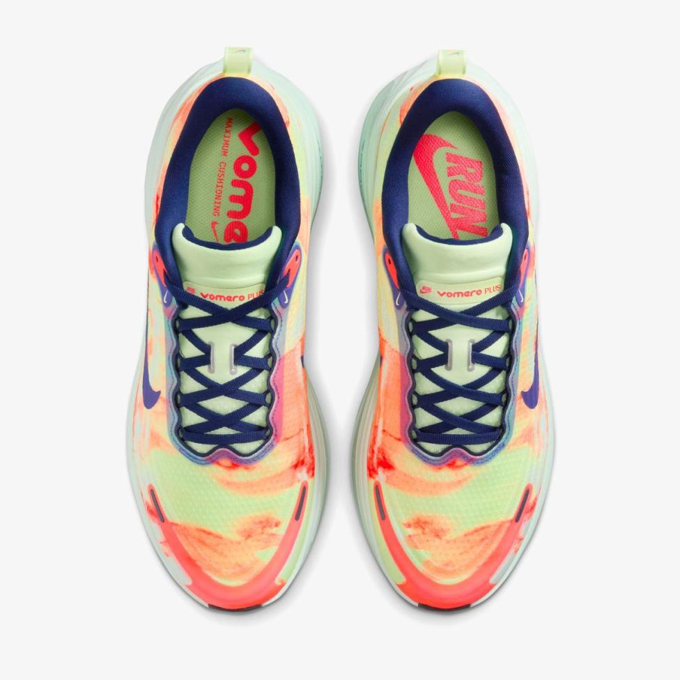 Outlet Чоловічі кросівки NIKE VOMERO PLUS BARELY VOLT IQ0605-701_image_4