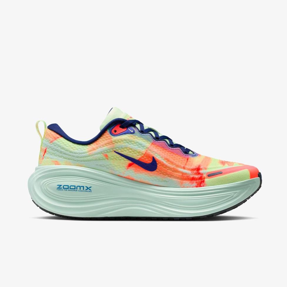 Outlet Чоловічі кросівки NIKE VOMERO PLUS BARELY VOLT IQ0605-701_image_3