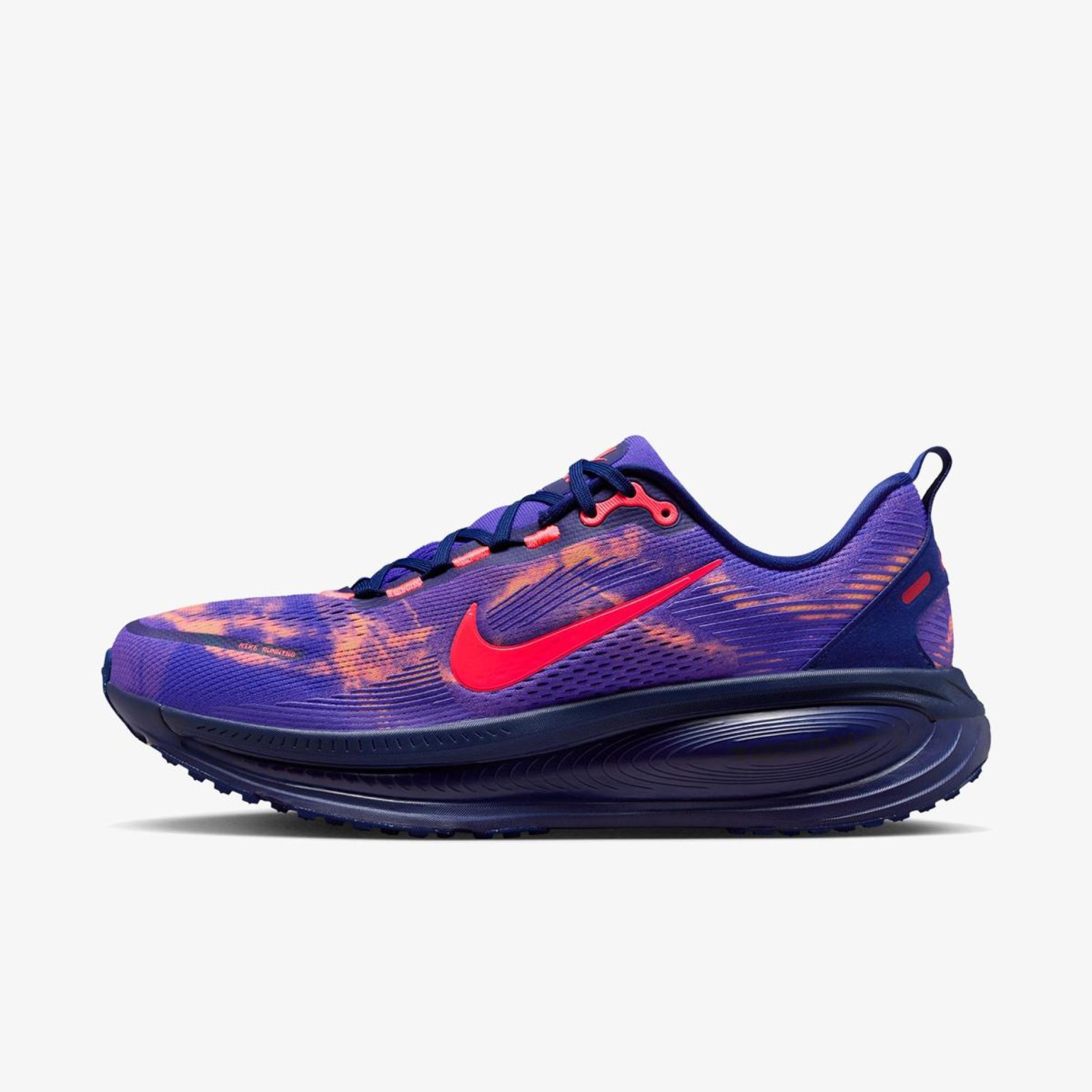 Outlet Чоловічі кросівки NIKE VOMERO 18 INDIGO BURST IQ0602-400