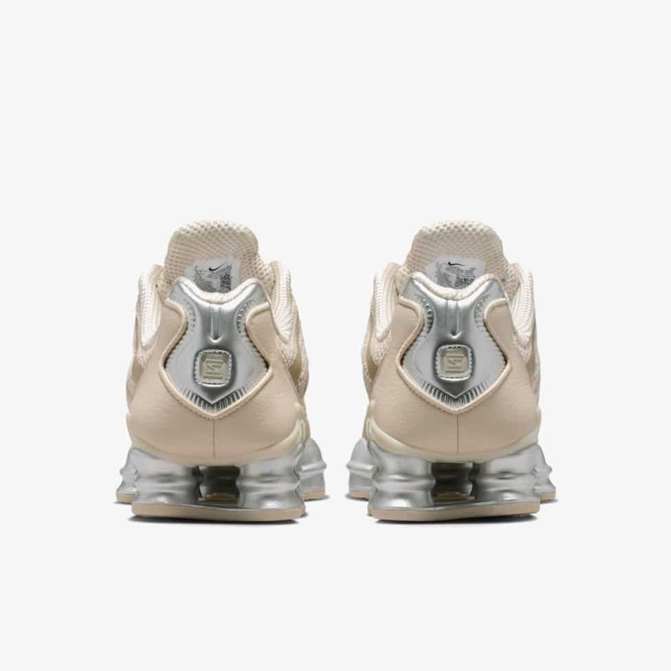 Outlet Женские кроссовки NIKE W SHOX TL IH2559-200_image_6