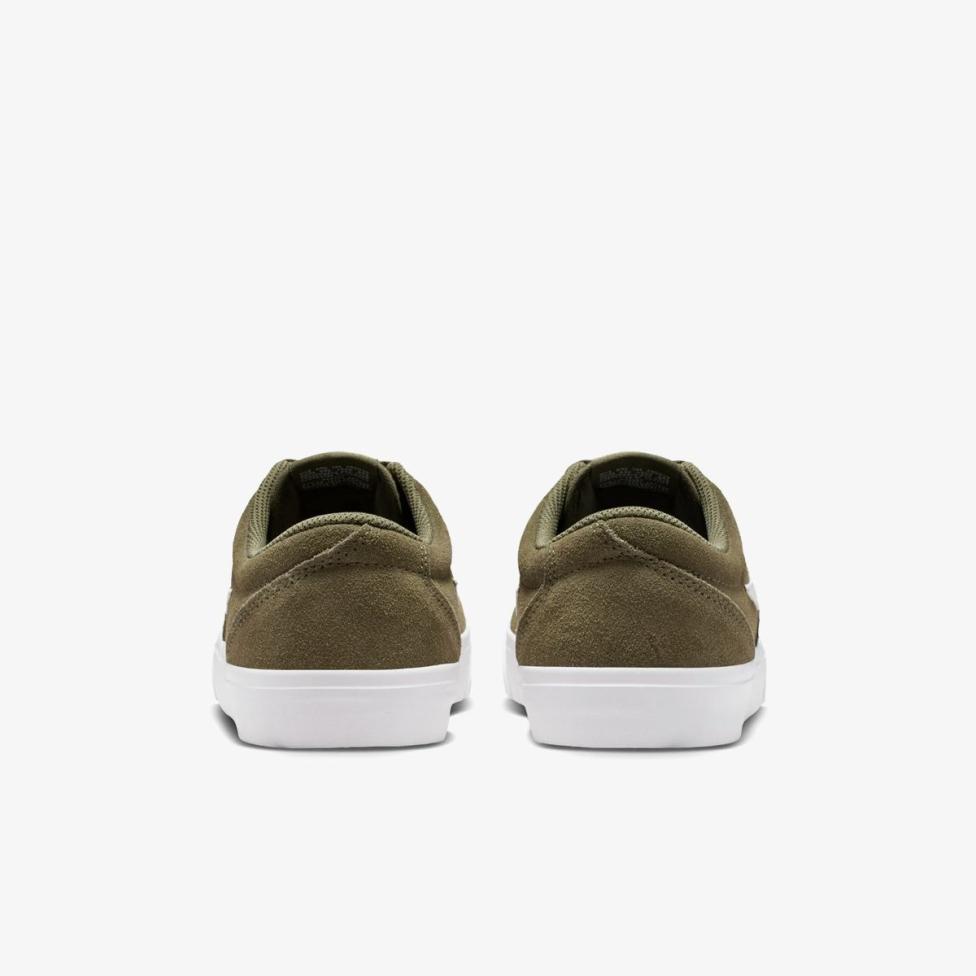 Outlet Мужские кроссовки NIKE CHARGE SUEDE IB2750-200_image_6