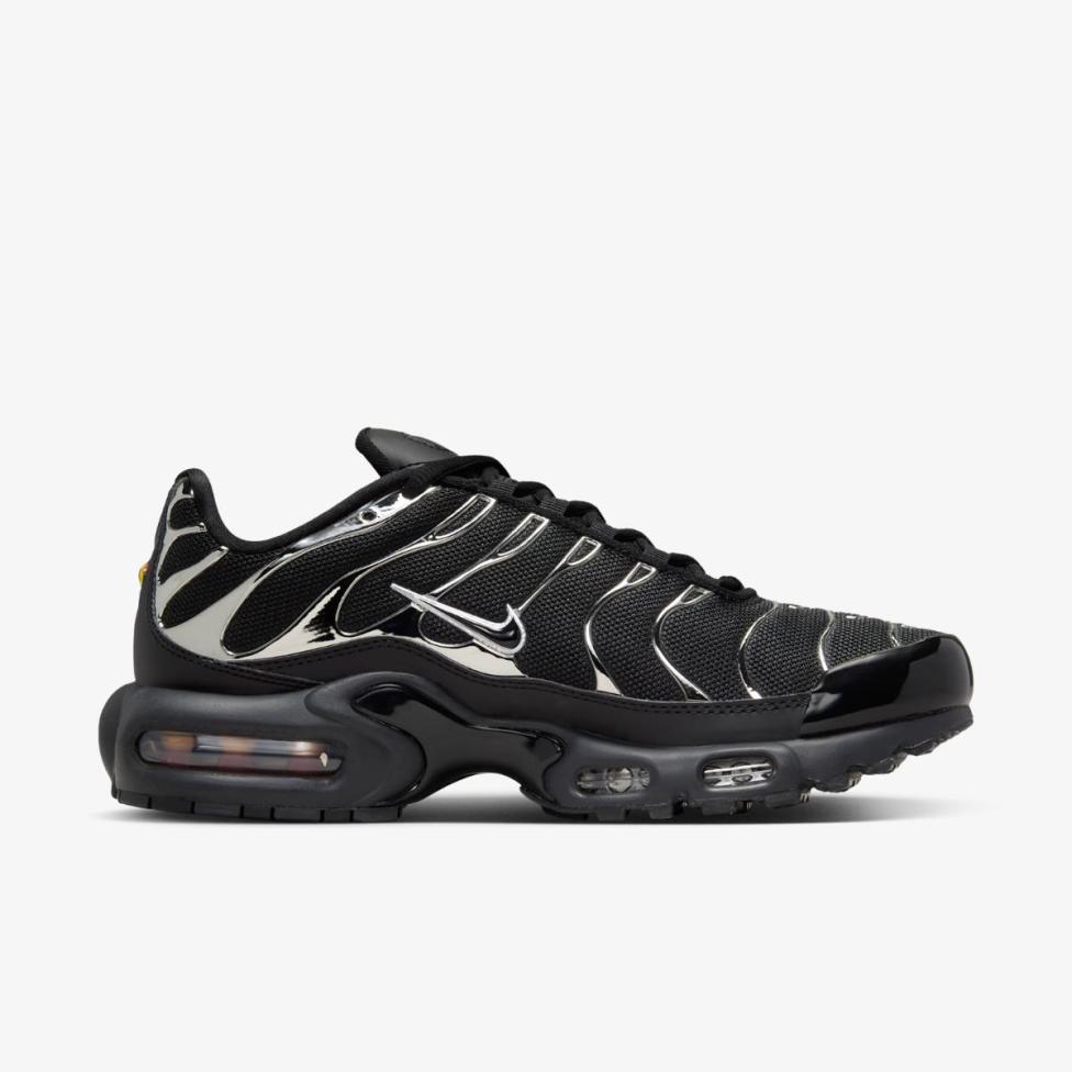 Outlet Женские кроссовки NIKE W AIR MAX PLUS SE HJ9743-001_image_3