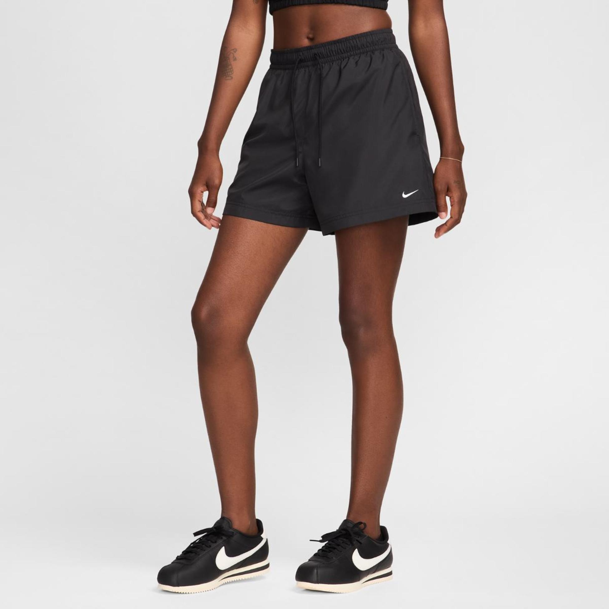 Outlet Жіночі шорти NIKE W NSW MR ESSNTL WVN SHORT FV7557-010