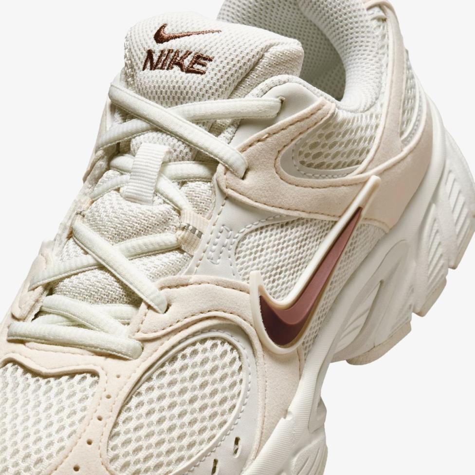 Outlet Женские кроссовки NIKE W V5 RNR S IQ7577-121_image_7