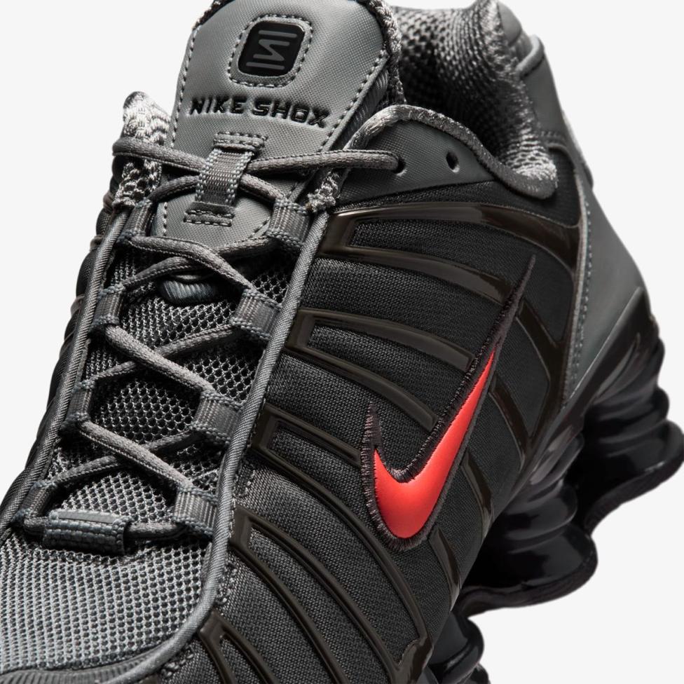 Outlet Чоловічі кросівки NIKE SHOX TL SE IQ6599-003_image_7