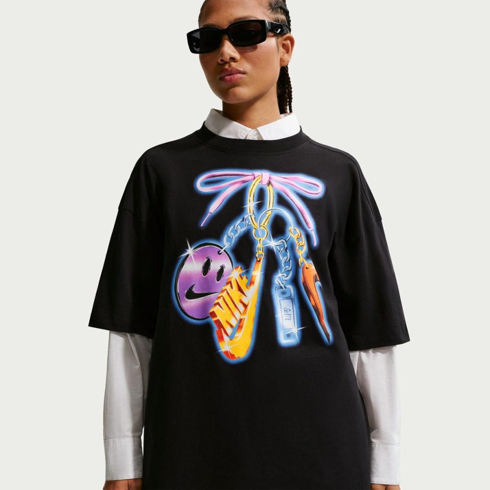 Outlet Жіноча футболка NIKE W NSW CLASSIC OS OC11 TEE IR7848-010_image_3