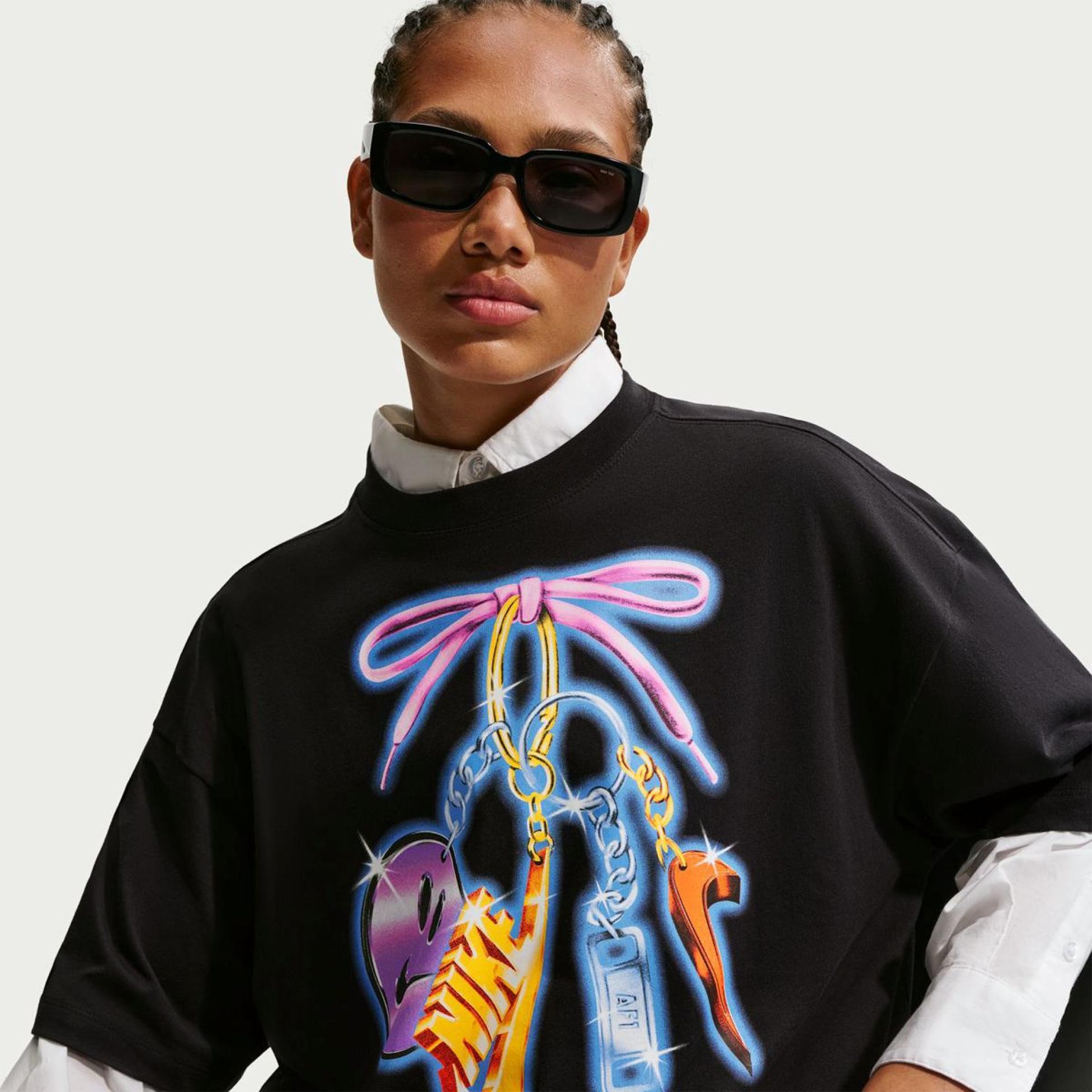 Outlet Жіноча футболка NIKE W NSW CLASSIC OS OC11 TEE IR7848-010