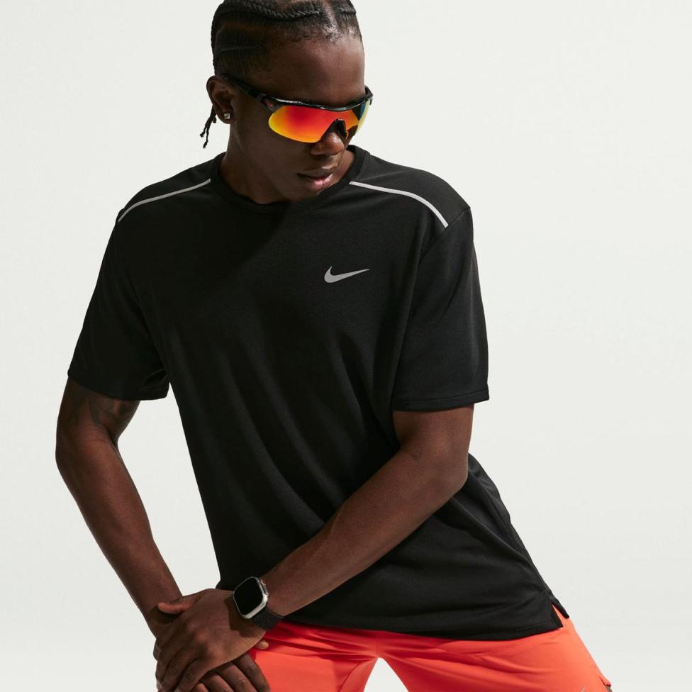 Outlet Чоловіча футболка NIKE M NK DF UV MILER SS IF2082-010_image_3
